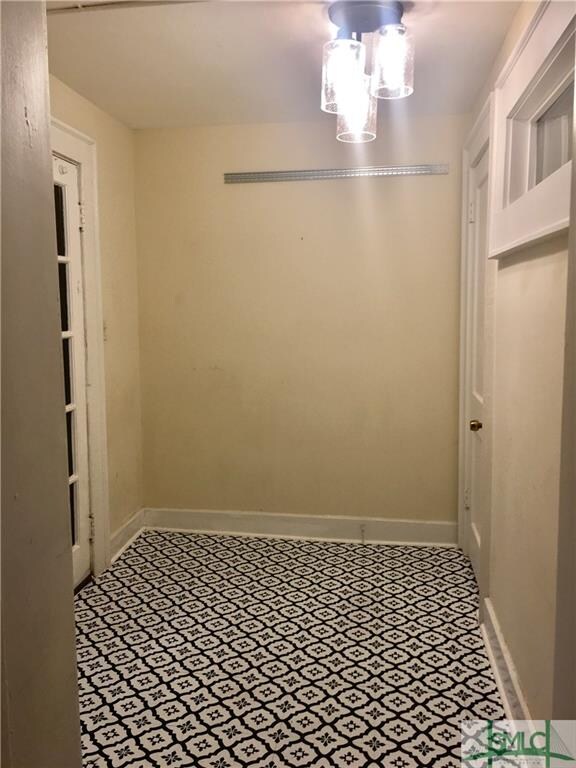 118 E Jones St unit Garden Unit, Savannah, GA 31401 - photo 4