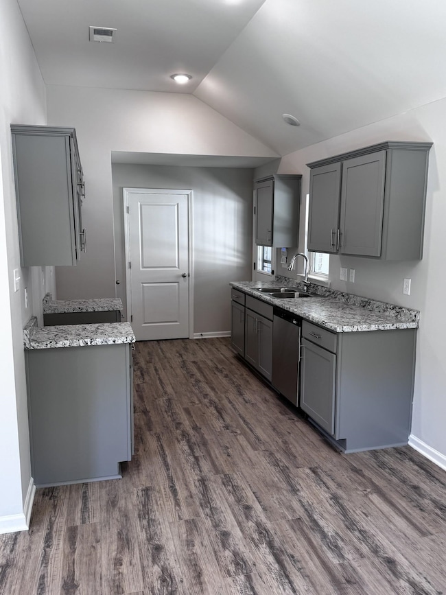 5249 Zodiac Rd, Memphis, TN 38118 - photo 3