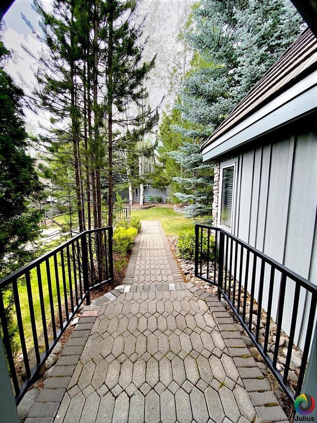 56950 Peppermill Ct unit 1-C, Sunriver, OR 97707 - photo 4