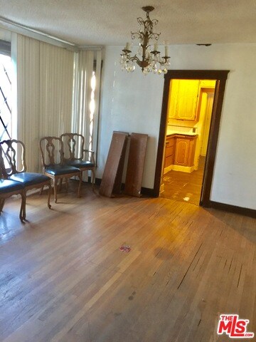 2302 Virginia Rd, Los Angeles, CA 90016 - photo 6