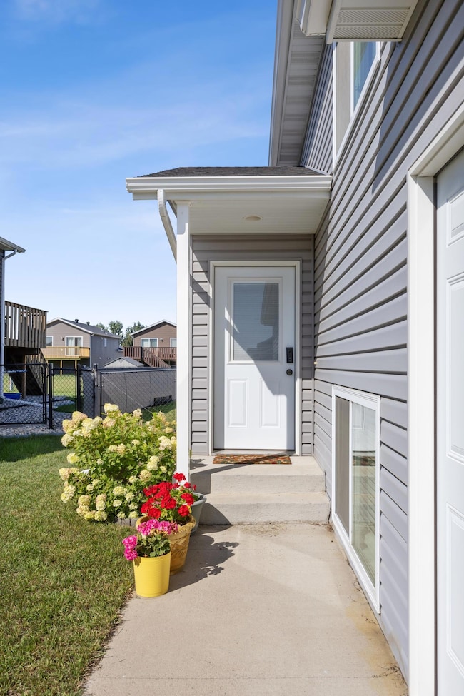 2122 10th St W, West Fargo, ND 58078 - photo 3