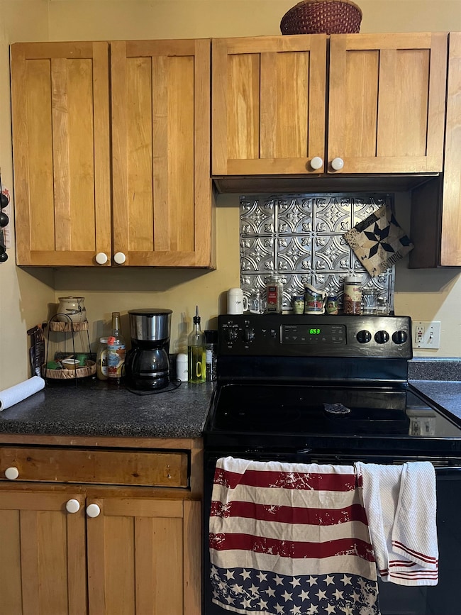 9 Caernarvon St, Fair Haven, VT 05743 - photo 7