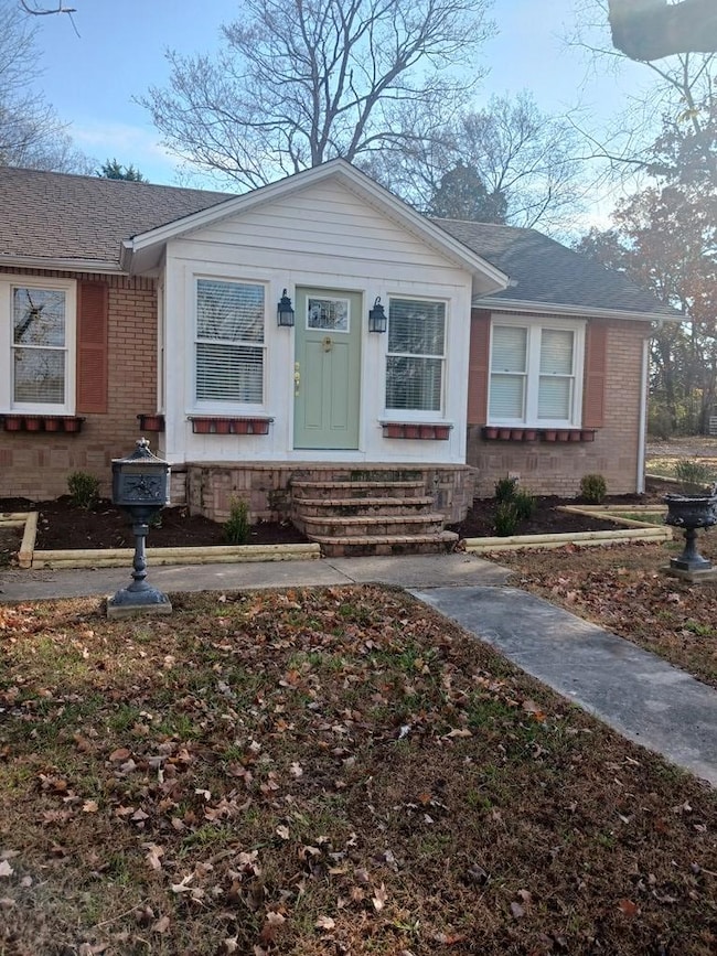 170 N Forrest Ave, Camden, TN 38320 - photo 2