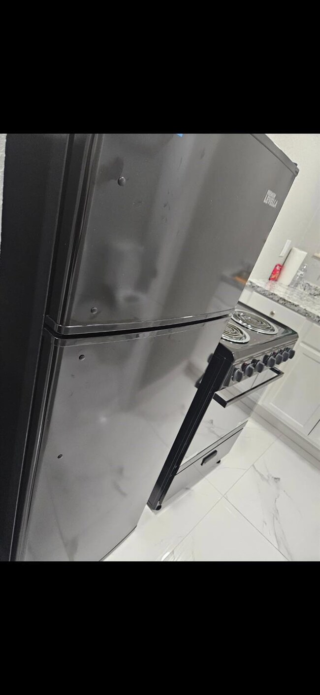 unlisted-address, Fort Lauderdale, FL 33311 - photo 2