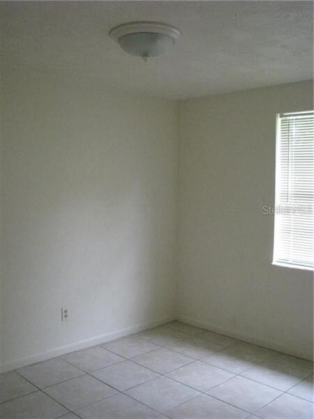 431 Maydell Dr unit B, Tampa, FL 33619 - photo 5