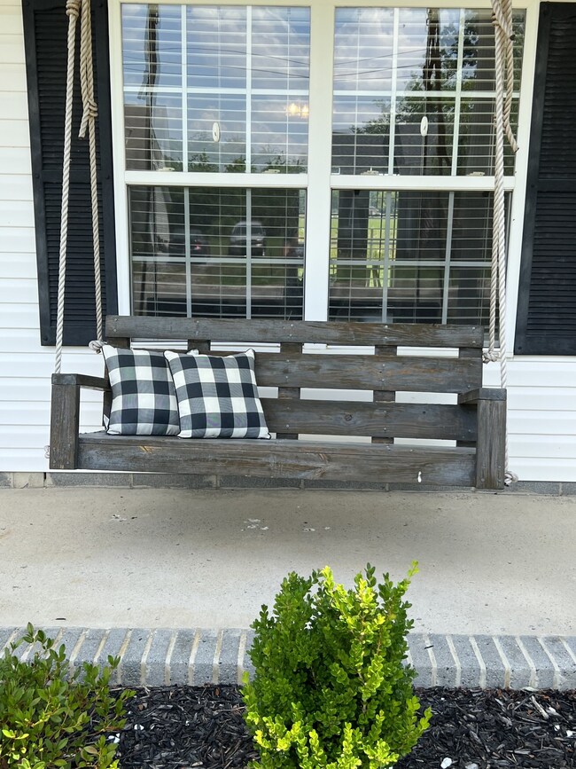 201 Eventine Dr, Shelbyville, TN 37160 - photo 6