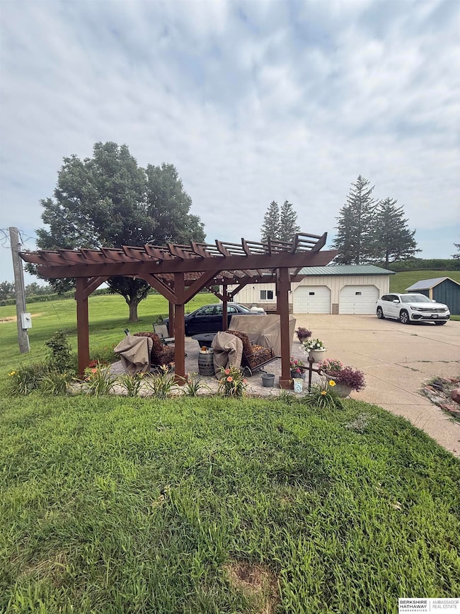 27566 Magnolia Rd, Underwood, IA 51576 - photo 3