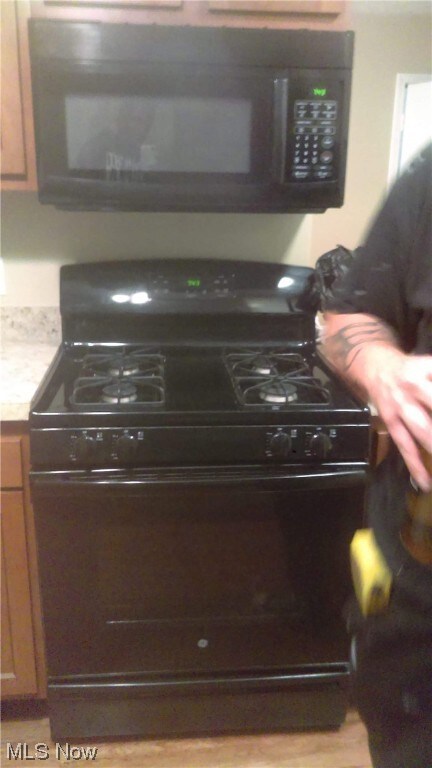 1544 E 29th St, Lorain, OH 44055 - photo 7