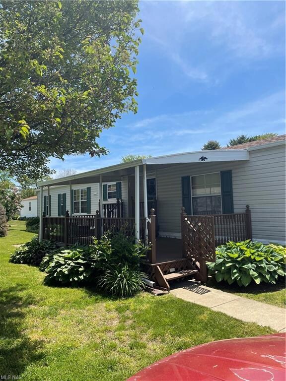 2661 Stoneyridge Dr, Madison, OH 44057 - photo 2