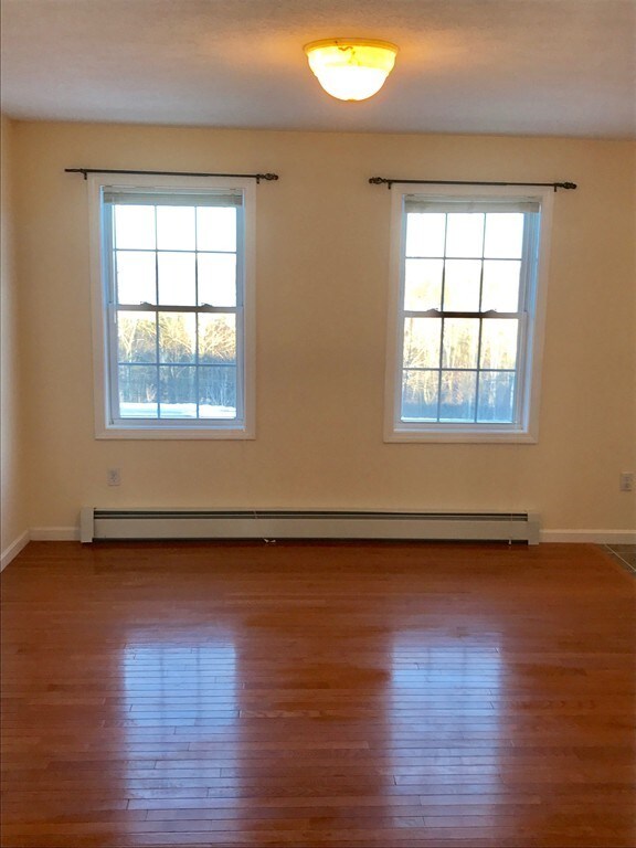 377 Partridge St, Gardner, MA 01440 - photo 6