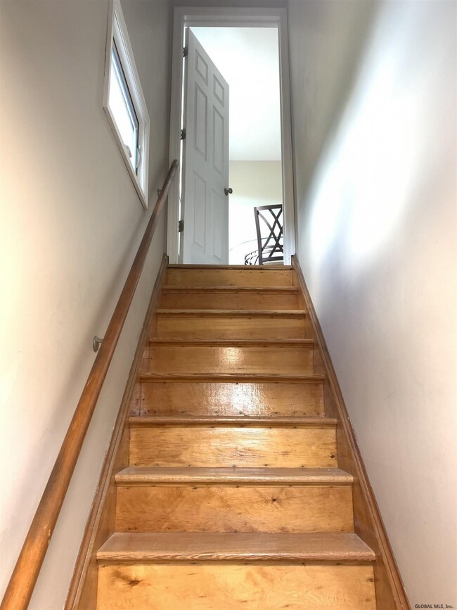 1 Wilde Dr, Troy, NY 12180 - photo 6