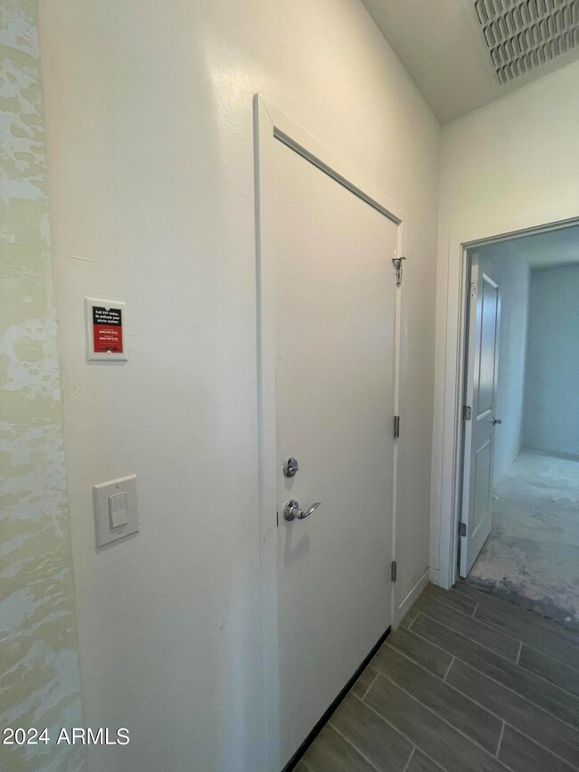 GP Lot 206 - Interior Door