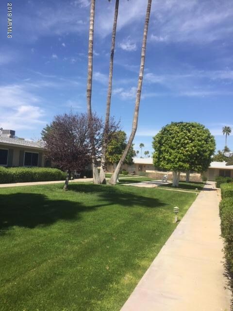 10912 W Santa fe Dr unit 15B, Sun City, AZ 85351 - photo 4