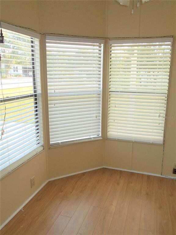 121 Hyde Park Ct, Davenport, FL 33897 - photo 7