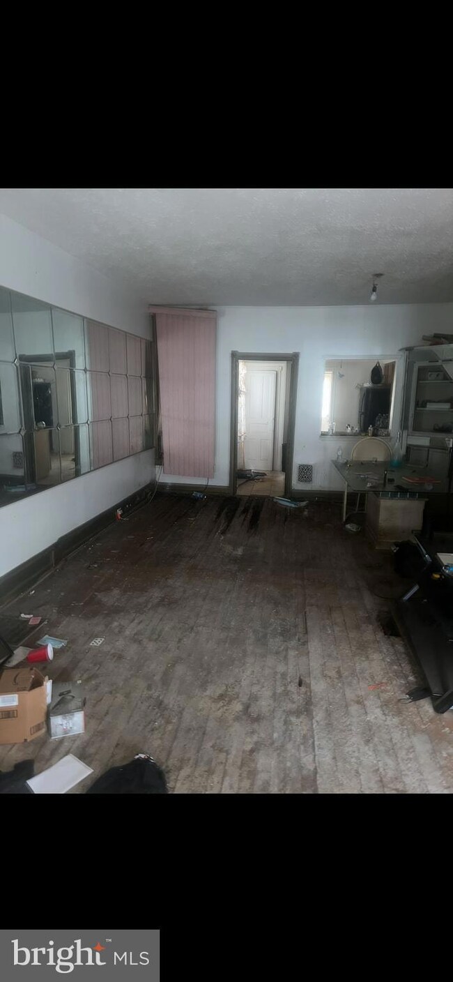 114 N Lindenwood St, Philadelphia, PA 19139 - photo 3
