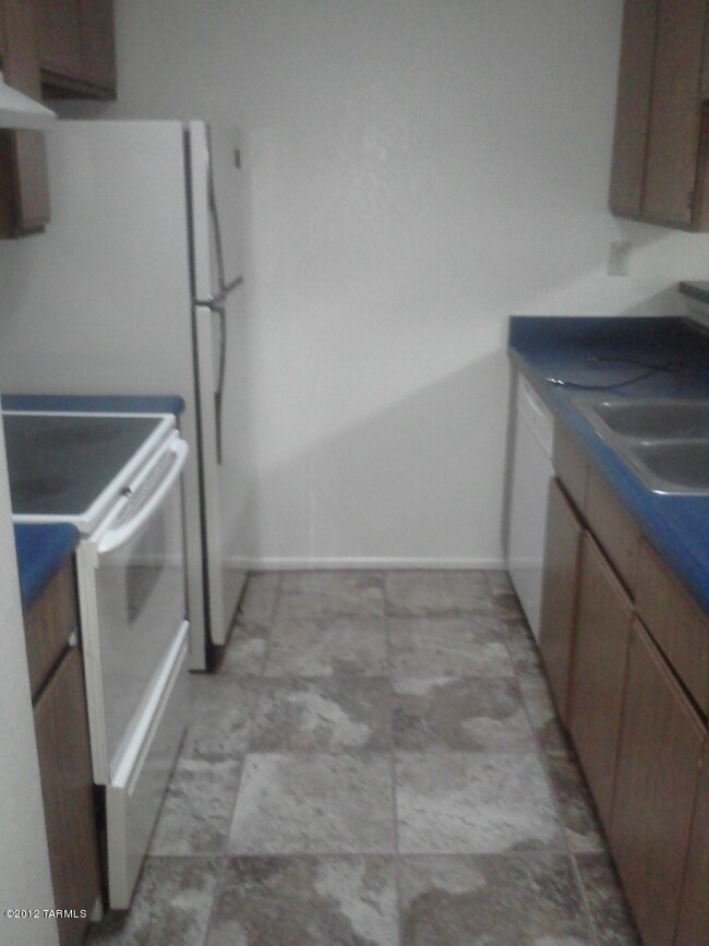 3445 N Fremont Ave unit 3, Tucson, AZ 85719 - photo 6