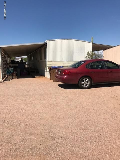 909 E. 2nd carport
