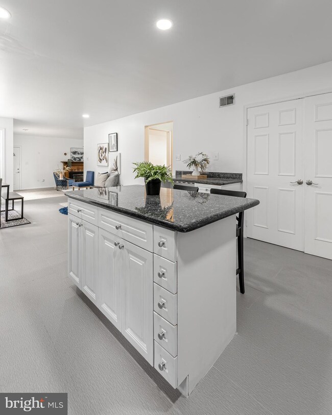 8320 Wehland Ct, Laurel, MD 20723 - photo 7