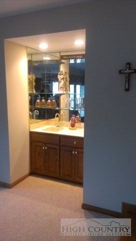 Built in wet bar