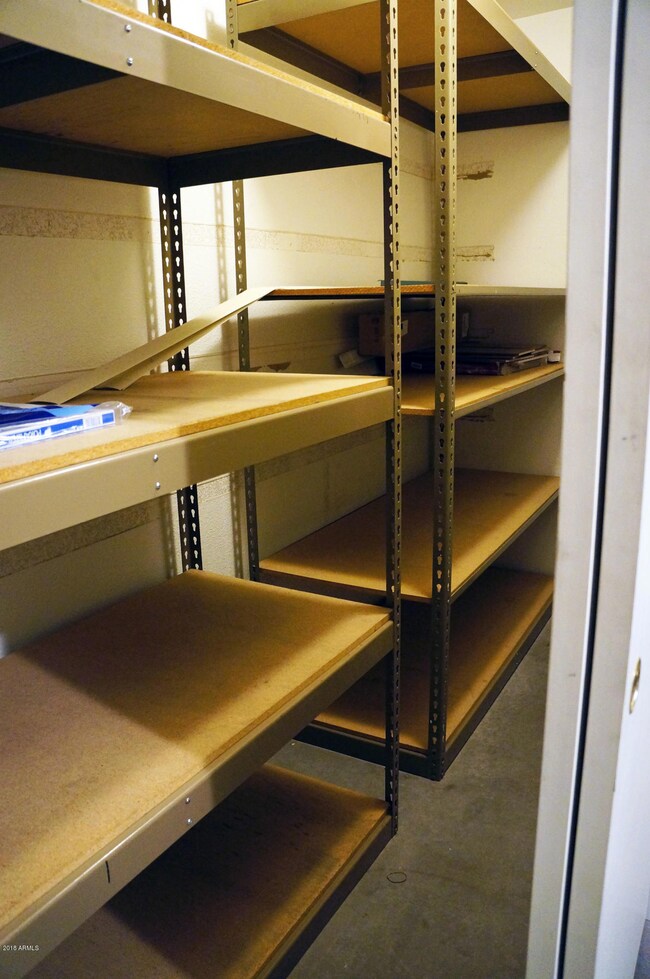 Garage shelving