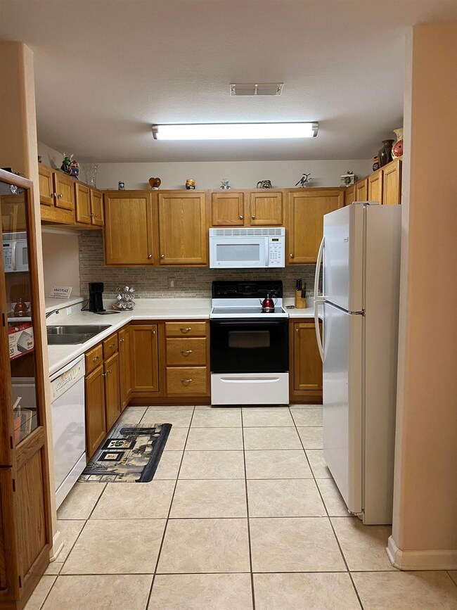 28 B Guinevere Ln, Crawfordville, FL 32327 - photo 7