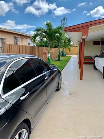 10421 NW 36th Ct, Miami, FL 33147 - photo 3