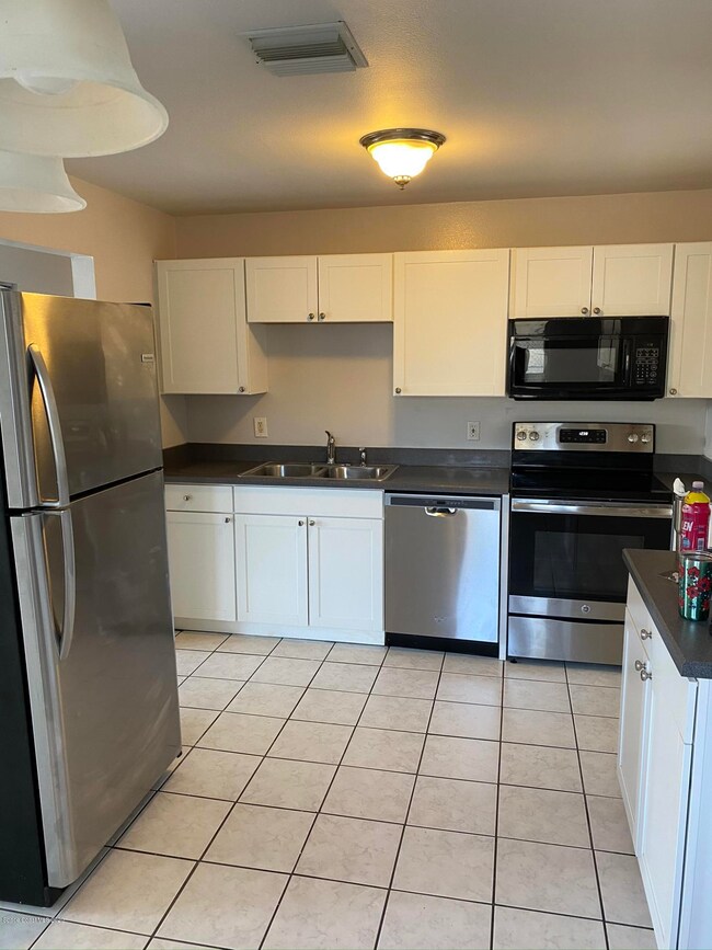 1466 Arnold Dr, Melbourne, FL 32935 - photo 5