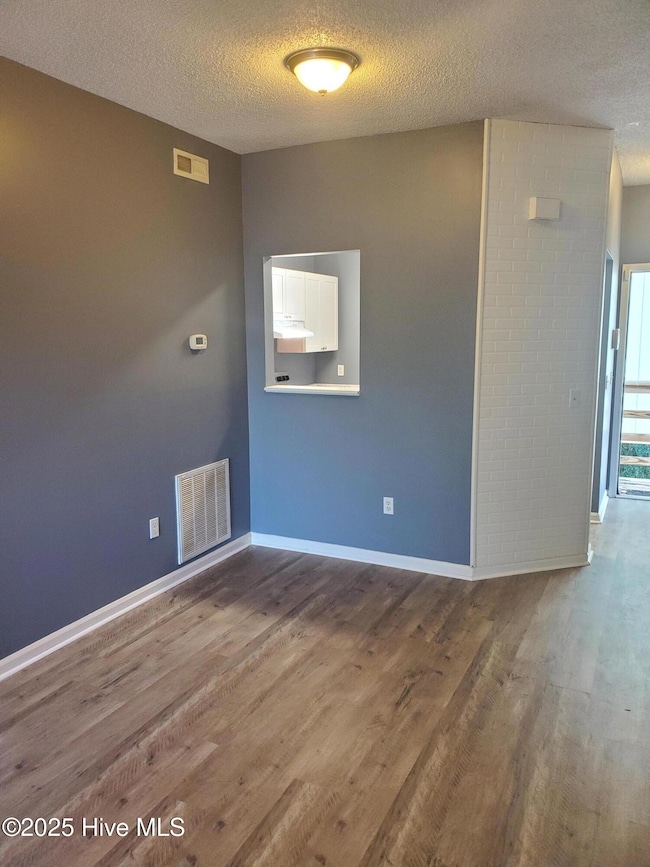 4220 Wilshire Blvd unit 304, Wilmington, NC 28403 - photo 6