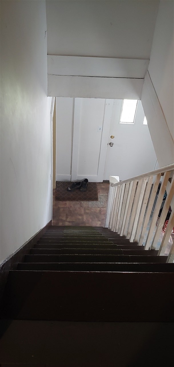 198 Carroll St, Keene, NH 03431 - photo 5