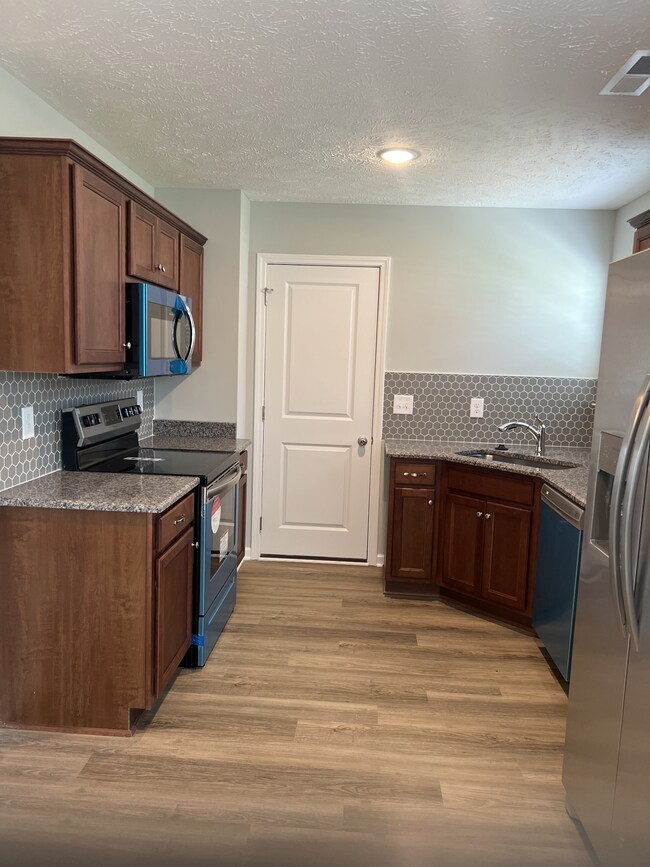 230 Timber Cir, Manchester, TN 37355 - photo 7