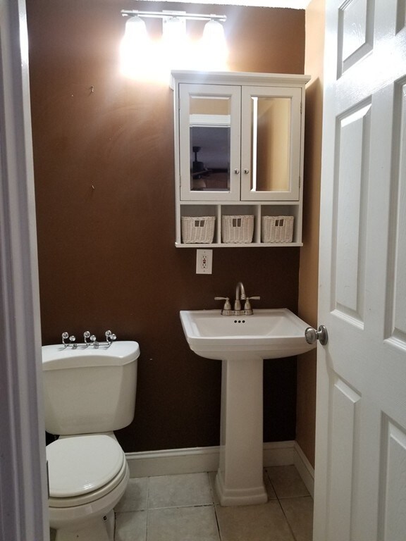 10 Hazelwood Ave unit 15, Dracut, MA 01826 - photo 5