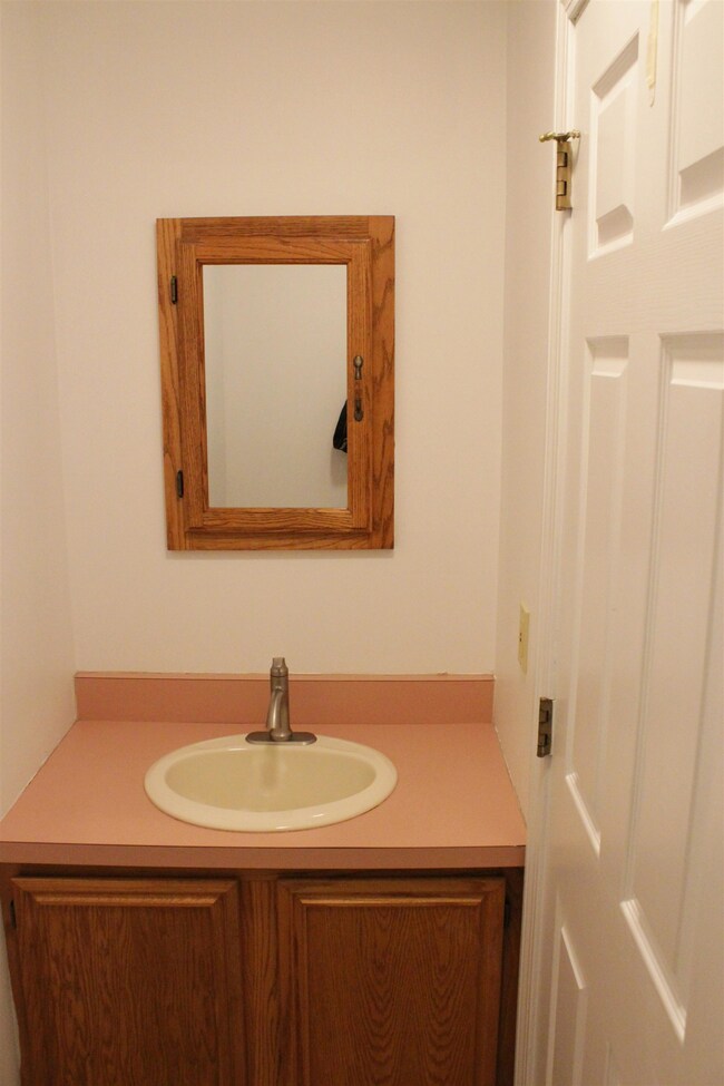 282 Ethan Allen Pkwy unit 6, Burlington, VT 05408 - photo 5