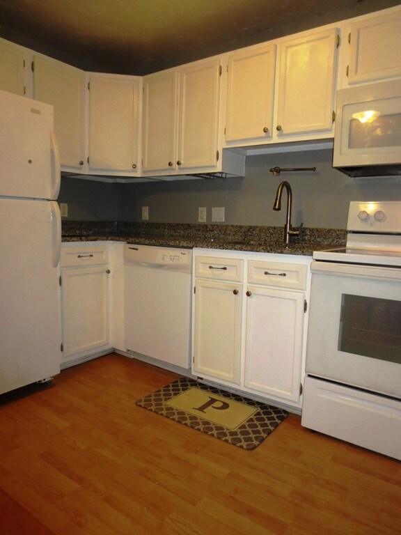 19 Erick Rd unit 17, Mansfield, MA 02048 - photo 5
