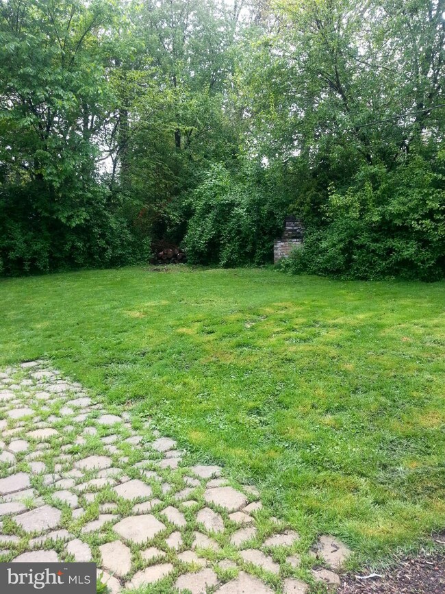 18821 Rolling Rd, Hagerstown, MD 21742 - photo 2