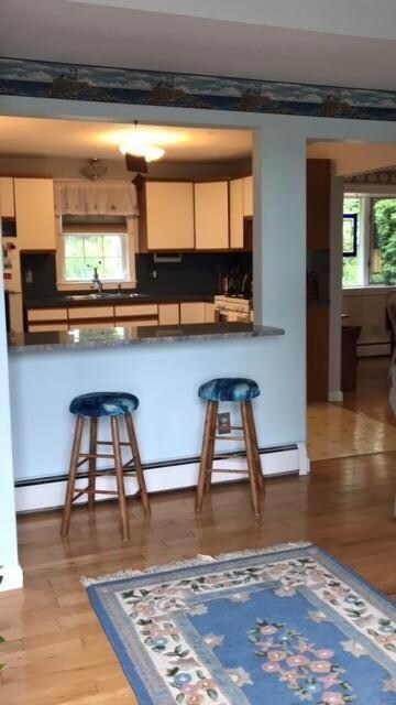 142 So Yarmouth breakfast nook