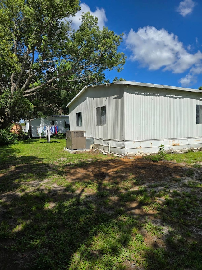 5506 Eugene Dr, Zephyrhills, FL 33542 - photo 5