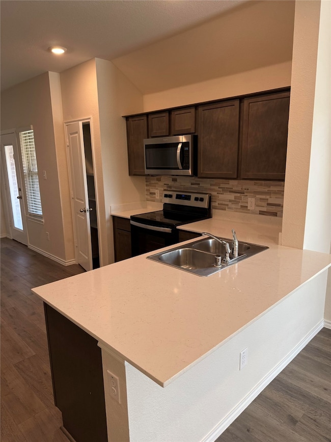 605 Cozy Green, Lavon, TX 75166 - photo 4