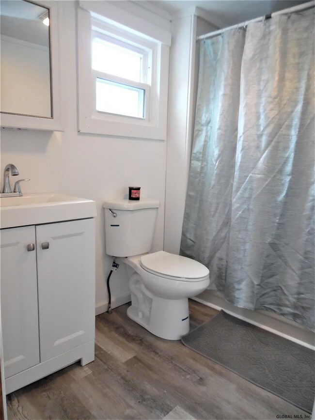 8 New York Ave, Rensselaer, NY 12144 - photo 6