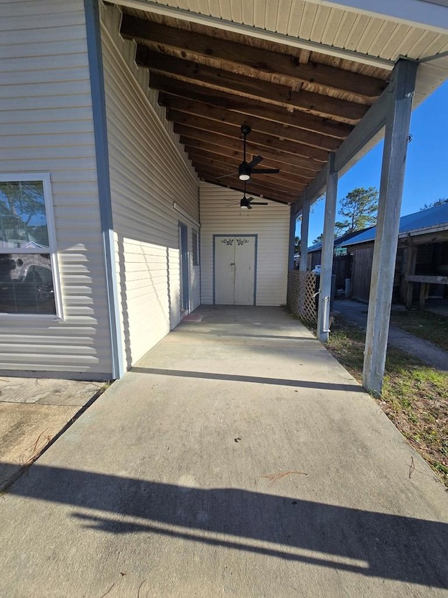 51-1 E Pine St unit 1, Carrabelle, FL 32322 - photo 6