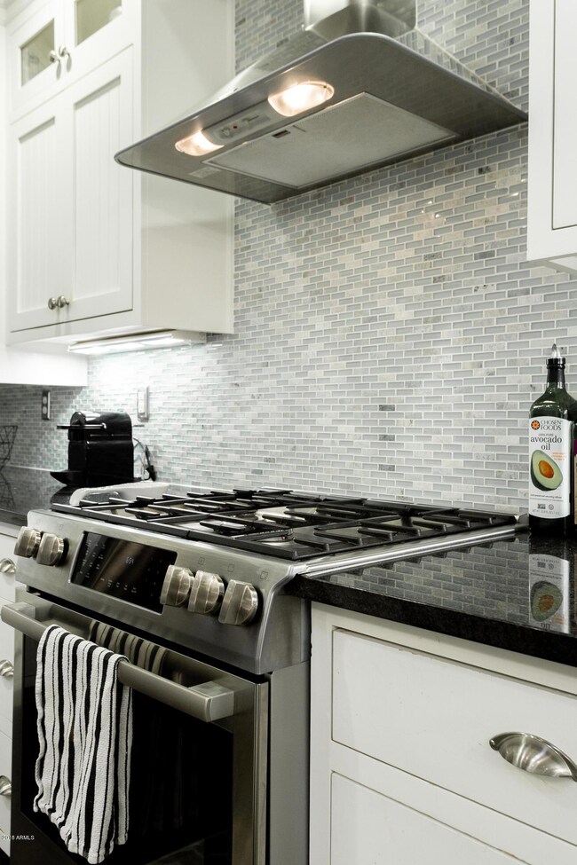 3229 E. Clarendon Ave. Photos full-res-2