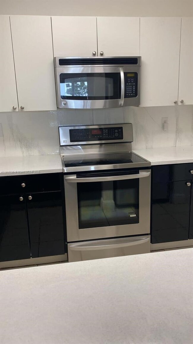 6930 Miami Gardens Dr unit 1-410, Hialeah, FL 33015 - photo 4