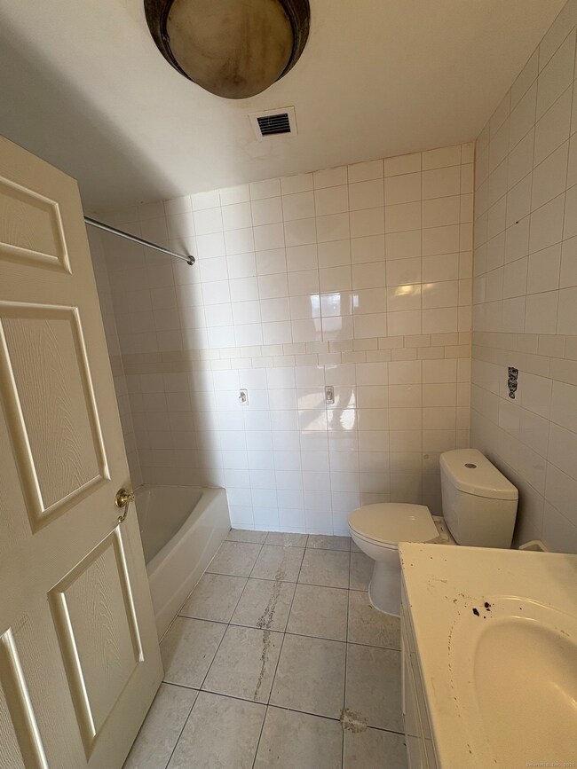 16 Franklin St unit 407, Norwich, CT 06360 - photo 4