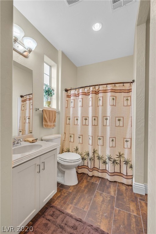 1st floor fully upgraded bathroom