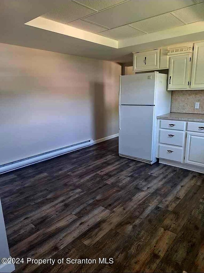 417 Bates St, Scranton, PA 18509 - photo 3