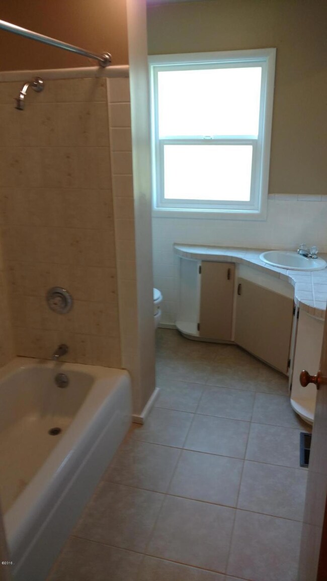 122 N Cedar Dr, Kalispell, MT 59901 - photo 7