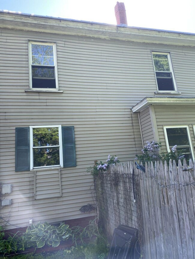 13 Leavitt St, Skowhegan, ME 04976 - photo 3