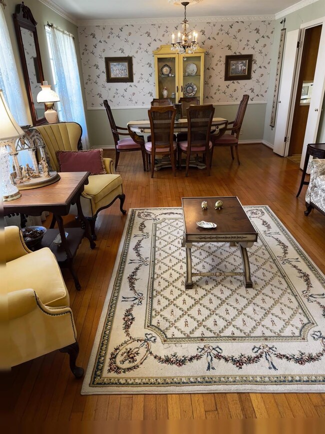 Beautiful Oversized Living Room and Formal Dining 