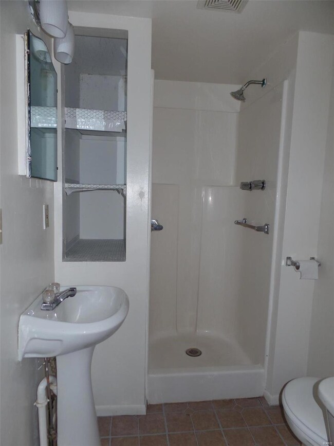 175 W 3rd St, Newburg, MO 65550 - photo 6