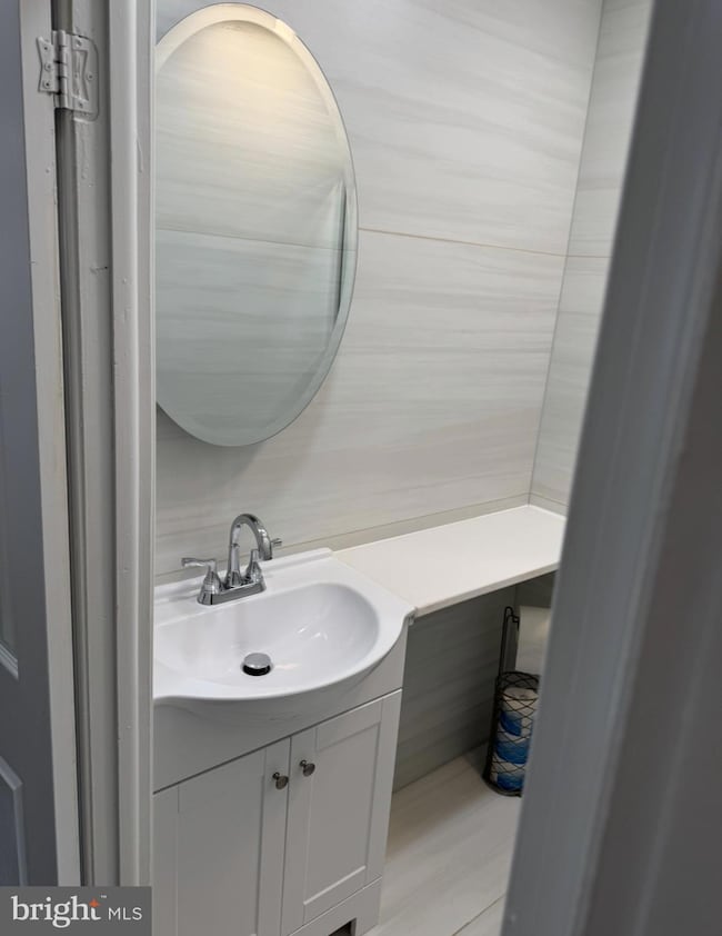 1622 Borbeck Ave unit FL 2, Philadelphia, PA 19111 - photo 4