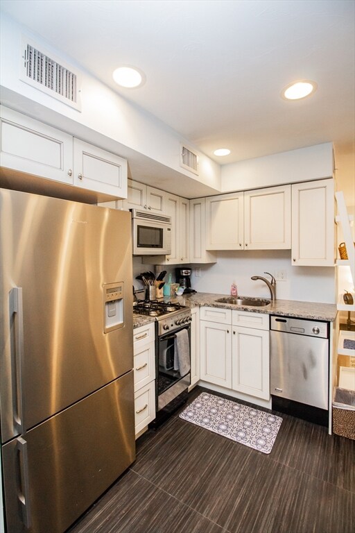 22 Hancock St unit 102, Boston, MA 02114 - photo 3